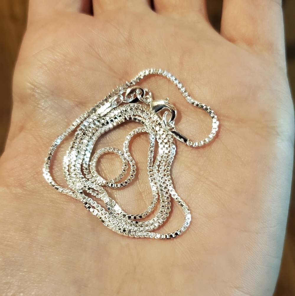 New Silver Box Chain Necklace - Picture 5 of 13